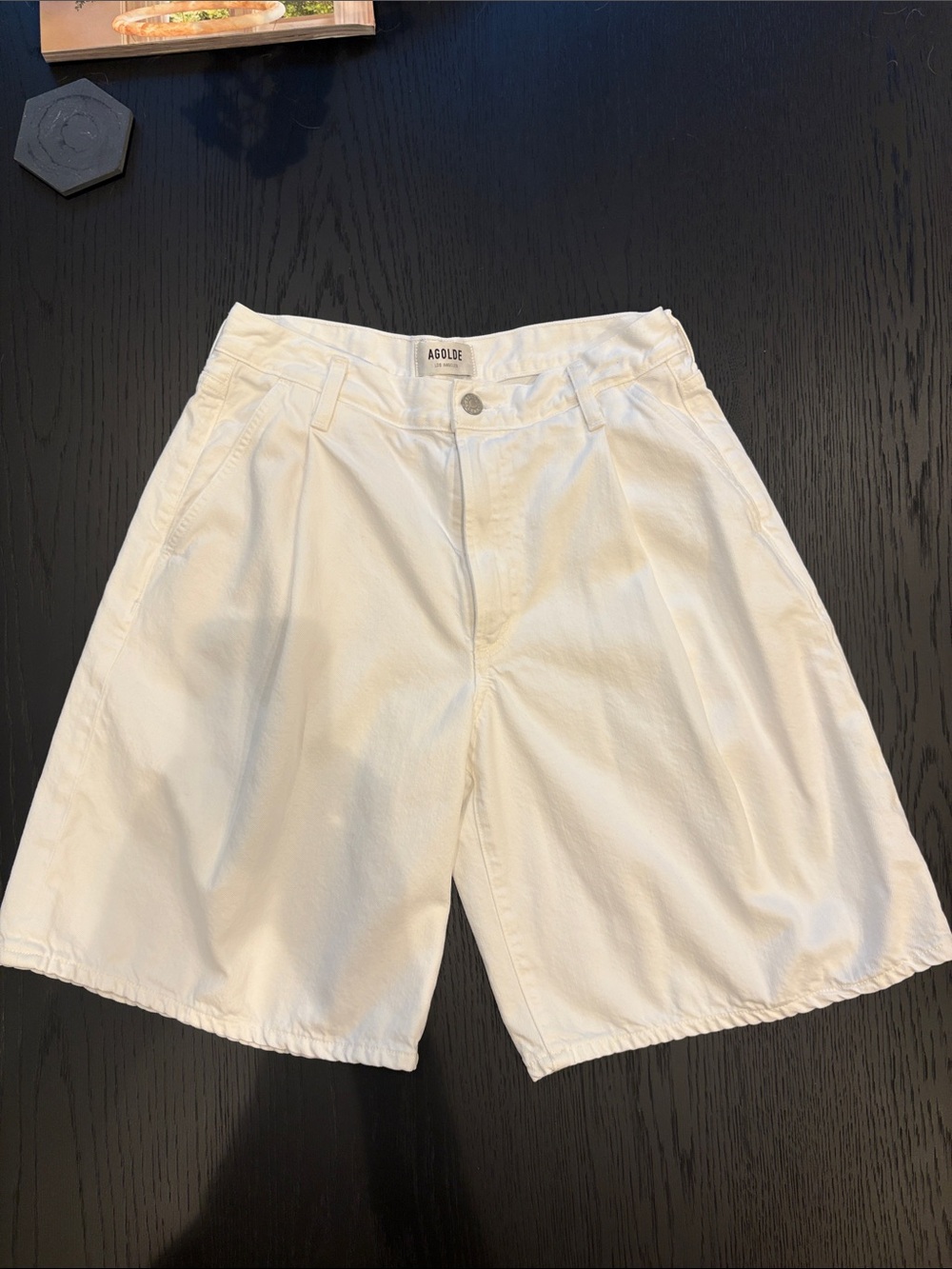 Agolde White Pleated women’s Jean Bermuda Shorts